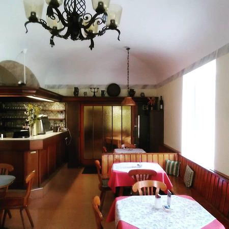 Zur Goldenen Krone Ehrenhausen Εξωτερικό φωτογραφία